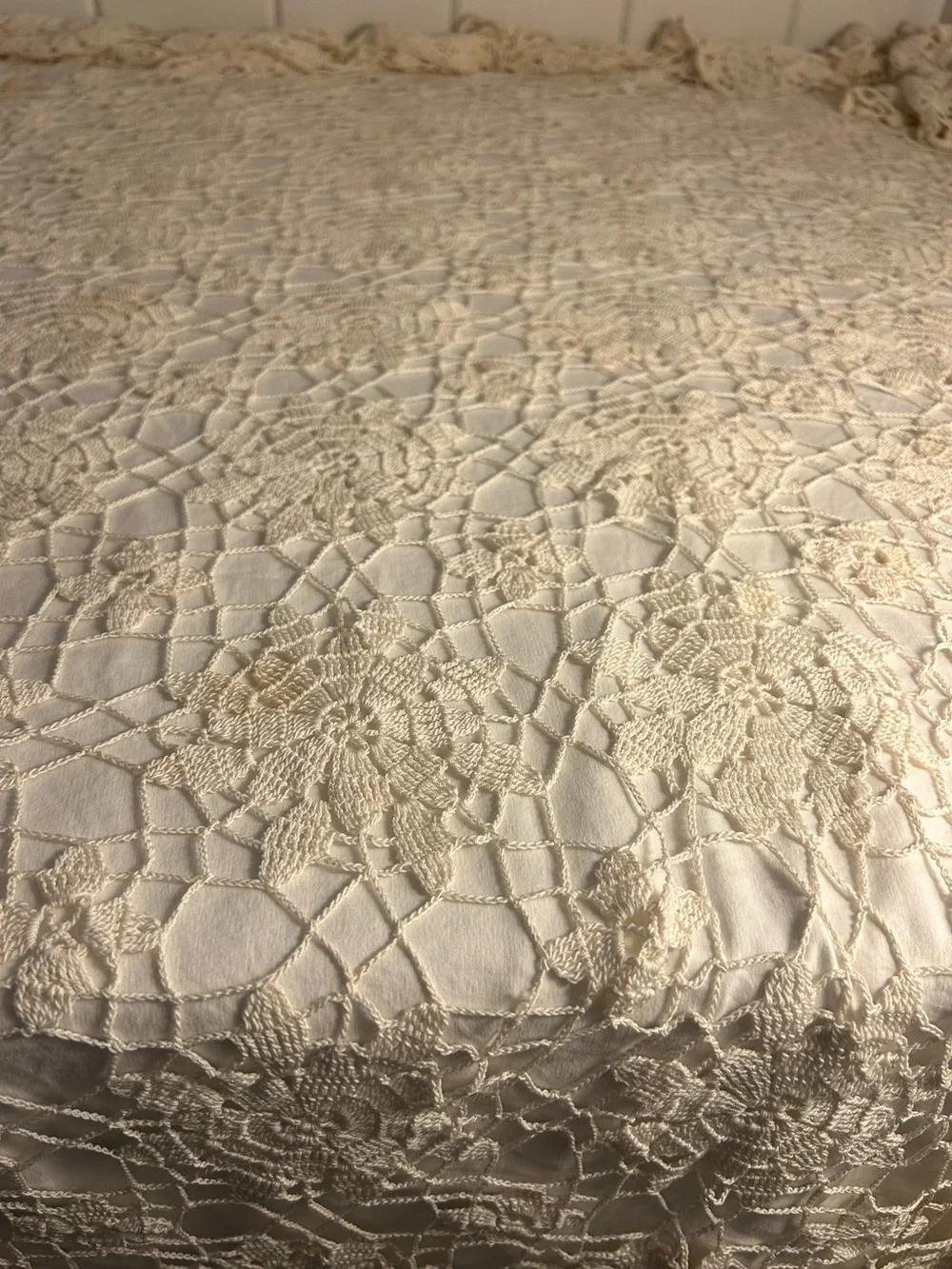Vintage Handmade Crochet Lace Tablecloth Cream floral Starburst 65x70 MCM 1950s